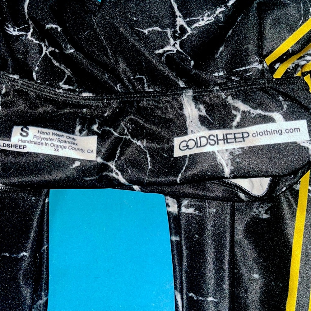 Goldsheep Leggings. Black Marble with gold stripes - Picture 2 of 6